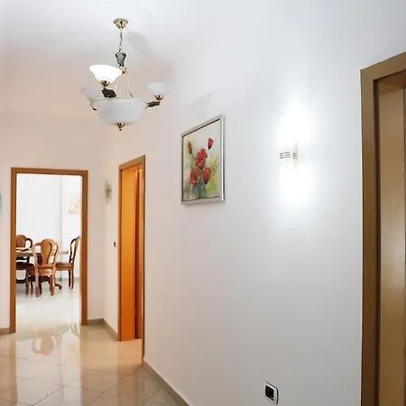 아파트 Views Blloku - Center 티라나