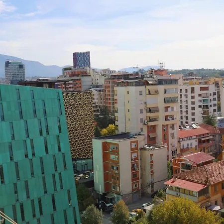 아파트 Views Blloku - Center *