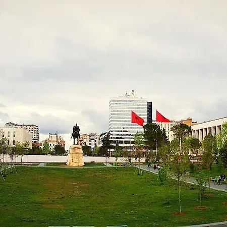 Views Blloku - Center Lägenhet Tirana